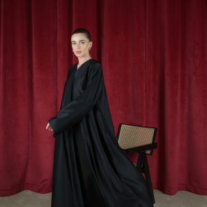 The flowing abaya