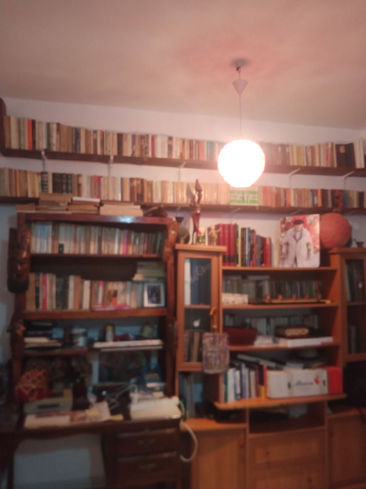 Illustration accompagnant « Des livres » dans sa publication Facebook.